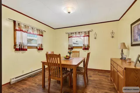 Dining - 231 Gallagher Ave, Logan, OH 43138 photo 1 of 1