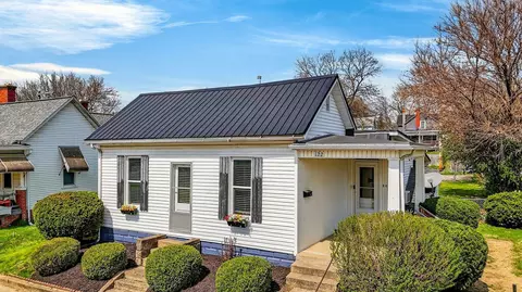 122 Pleasant St, Circleville, OH 43113