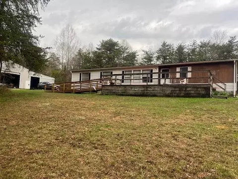 27284 State Route 180, Rockbridge, OH 43149