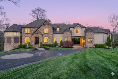 1403 Riverwood Ln, Powell, OH 43065