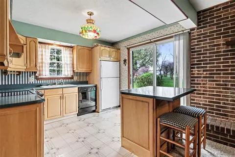 Kitchen - 23624 Parker Ct, Circleville, OH 43113 photo 3 of 3