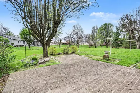 Exterior - 23624 Parker Ct, Circleville, OH 43113 photo 4 of 4
