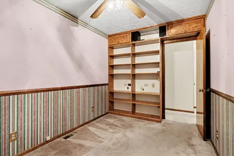 Bedroom - 23624 Parker Ct, Circleville, OH 43113 photo 2 of 7