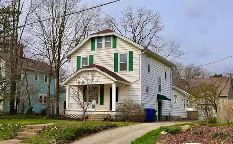 111 Campbell St, Delaware, OH 43015