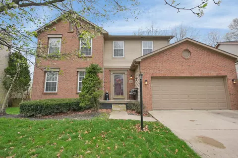 585 Tall Oaks Dr, Columbus, OH 43230
