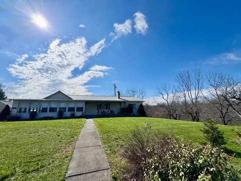 7899 Township Road 390, Corning, OH 43730