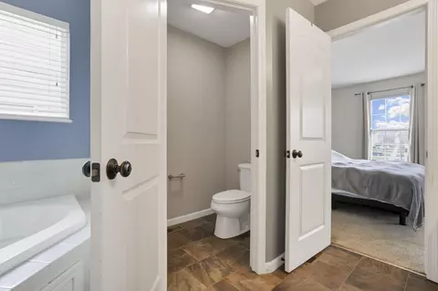 Entry Way - 175 Poe Ave, Lithopolis, OH 43136 photo 5 of 5