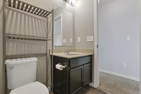 Bath - 175 Poe Ave, Lithopolis, OH 43136 photo 5 of 9