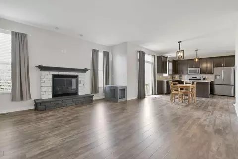Living - 175 Poe Ave, Lithopolis, OH 43136 photo 4 of 5