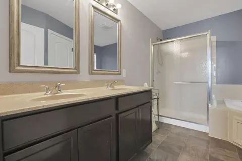 Bath - 175 Poe Ave, Lithopolis, OH 43136 photo 6 of 9