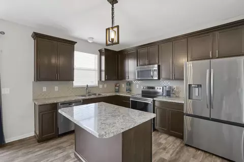 Kitchen - 175 Poe Ave, Lithopolis, OH 43136 photo 2 of 5