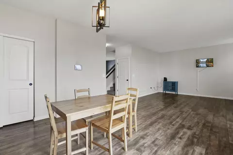 Dining - 175 Poe Ave, Lithopolis, OH 43136 photo 2 of 2