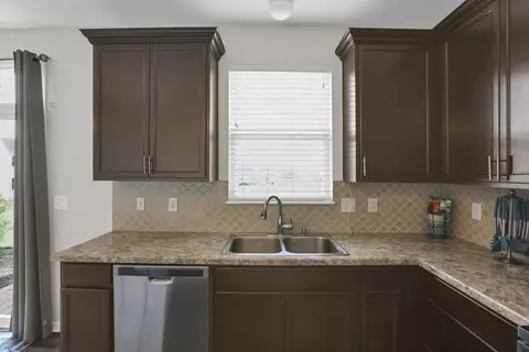 Kitchen - 175 Poe Ave, Lithopolis, OH 43136 photo 3 of 5