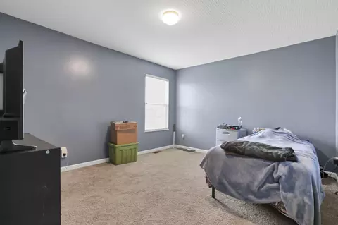 Bedroom - 175 Poe Ave, Lithopolis, OH 43136 photo 1 of 6