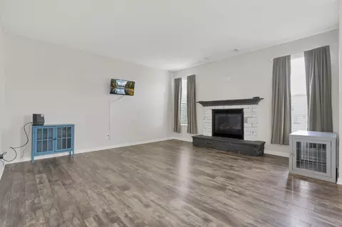 Living - 175 Poe Ave, Lithopolis, OH 43136 photo 3 of 5