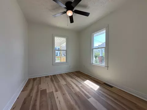 Bedroom - 525 Oak St, Marion, OH 43302 photo 2 of 2