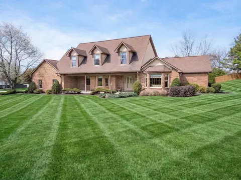 13355 Waterton Dr, Pickerington, OH 43147