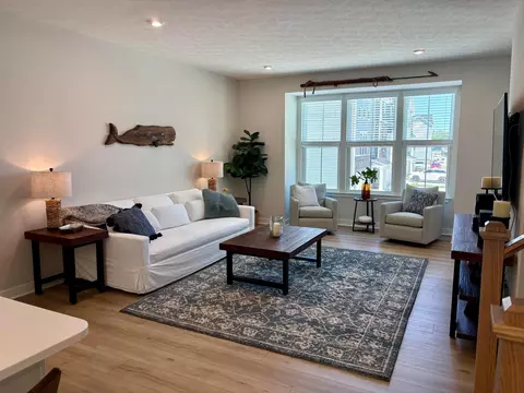Living - 252 Via Corso, Delaware, OH 43015 photo 1 of 3