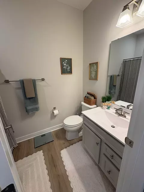 Bath - 252 Via Corso, Delaware, OH 43015 photo 6 of 7
