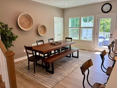 Dining - 252 Via Corso, Delaware, OH 43015 photo 1 of 1