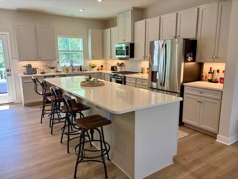 Kitchen - 252 Via Corso, Delaware, OH 43015 photo 1 of 3