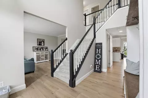 Entry Way - 6895 Kellogg Dr, Powell, OH 43065 photo 2 of 7