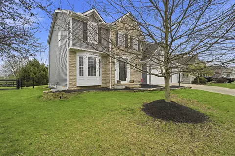 Exterior - 6895 Kellogg Dr, Powell, OH 43065 photo 2 of 7