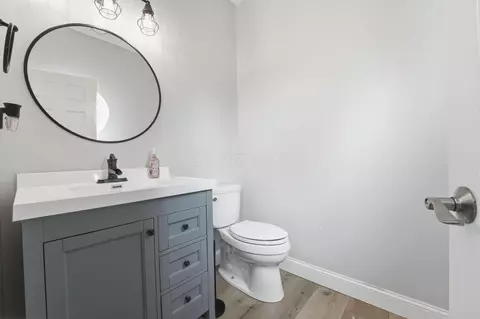 Bath - 6895 Kellogg Dr, Powell, OH 43065 photo 1 of 9