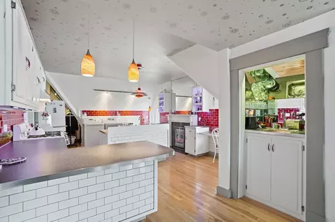 Kitchen - 875 E Broad St, Columbus, OH 43205 photo 23 of 28
