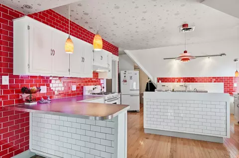 Kitchen - 875 E Broad St, Columbus, OH 43205 photo 24 of 28