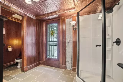 Bath - 875 E Broad St, Columbus, OH 43205 photo 10 of 11