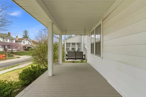 Exterior - 459 E Tulane Rd, Columbus, OH 43202 photo 2 of 7