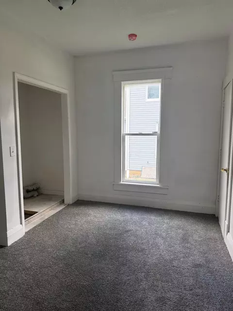 Bedroom - 413 Maple Ave, Newark, OH 43055 photo 1 of 6