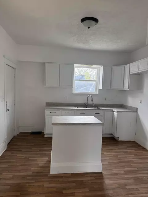 Kitchen - 413 Maple Ave, Newark, OH 43055 photo 1 of 1