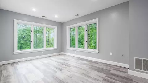 Living - 2531 Nicholas, Dresden, OH 43821 photo 1 of 2
