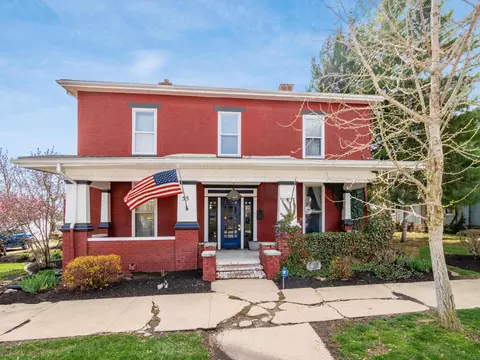 55 S Oak St, London, OH 43140