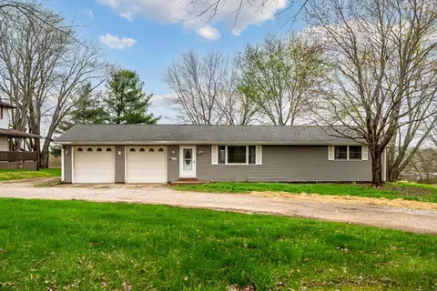2545 Shaw Rd, Zanesville, OH 43701