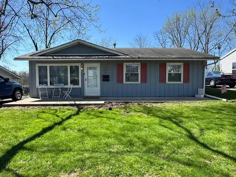 129 Lakeview Dr, Johnstown, OH 43031