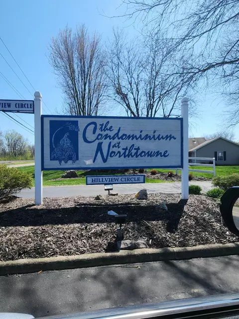 1381 Hillview Cir W, Newark, OH 43055