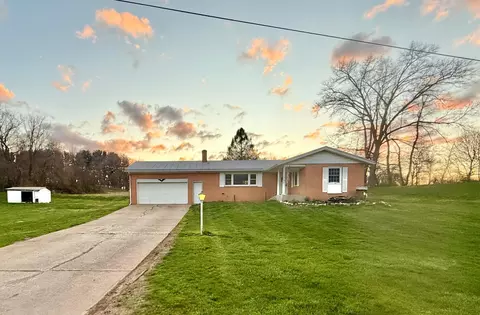 17597 Spillway Rd, Fredericktown, OH 43019