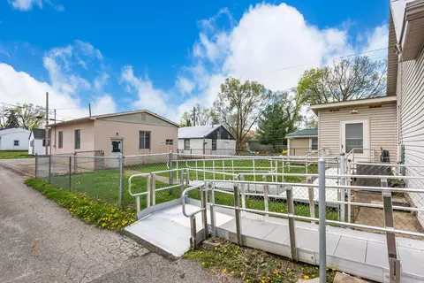 Exterior - 457 Half Ave, Circleville, OH 43113 photo 8 of 15