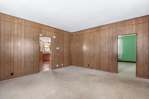 Living - 457 Half Ave, Circleville, OH 43113 photo 2 of 3