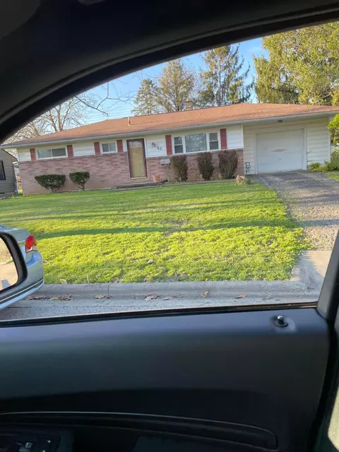 60 Jennings Dr, Canal Winchester, OH 43110