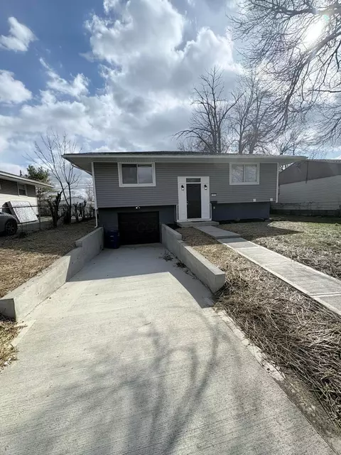 1645 Liscomb Rd, Columbus, OH 43207
