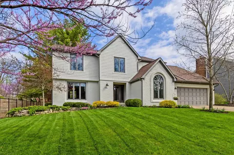 964 Woodsedge Ln, Westerville, OH 43081