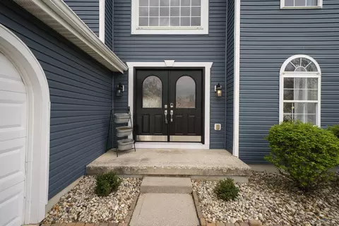 3153 Devonshire Dr, Delaware, OH 43015 photo 9