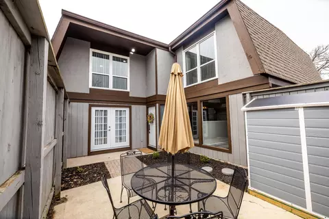 5437 Worthington Forest Pl E, Columbus, OH 43229