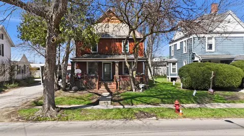 326 E 3rd St, Ashland, OH 44805 photo 2