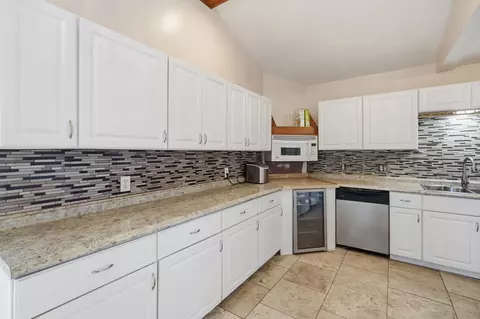 326 E 3rd St, Ashland, OH 44805 photo 9