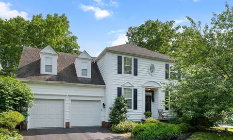 4949 Heath Gate Dr, New Albany, OH 43054